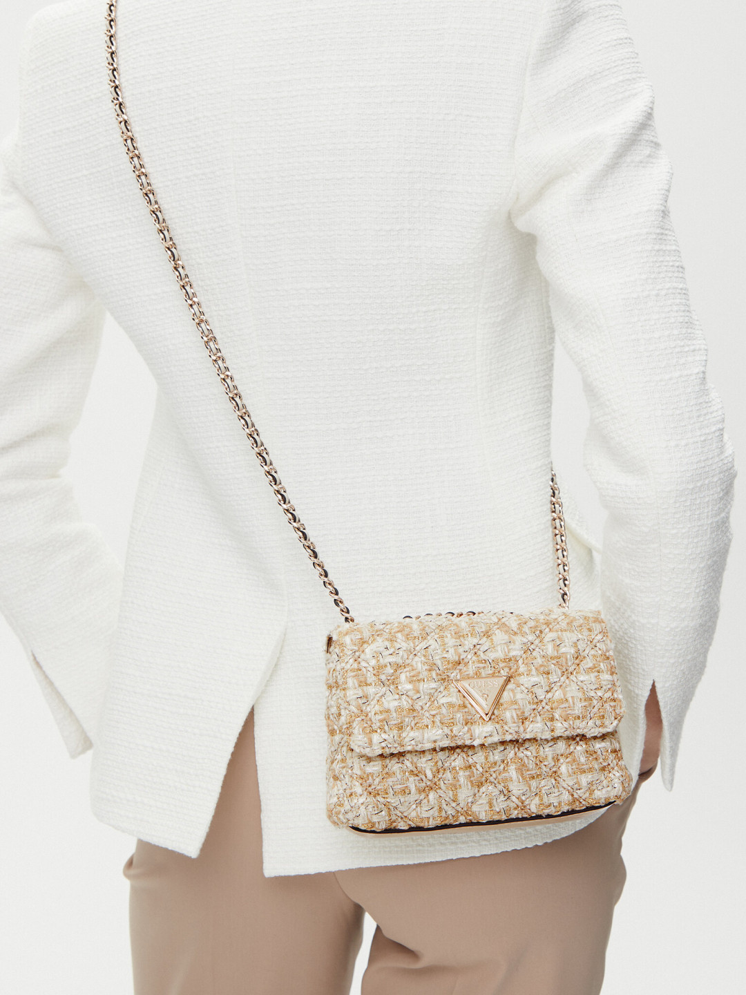 Guess Kabelka HWGM87 48740 Zlatá